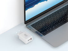 Fehér Techancy TA2821 USB-A és USB-C fali töltő