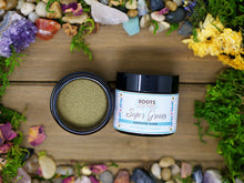 Organic super greens herbal blend powder with nettle, kelp, alfalfa, wheatgrass, barley grass, and chlorella